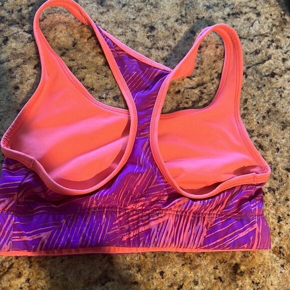 Reversible Sports Bra - LIKE NEW - Bright Pink / Purple Pink Pattern - Size XS - Picture 2 of 3